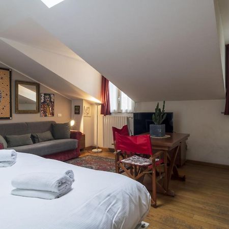 Apartmán Easylife - Accogliente Monolocale In Zona Navigli Milán Exteriér fotografie