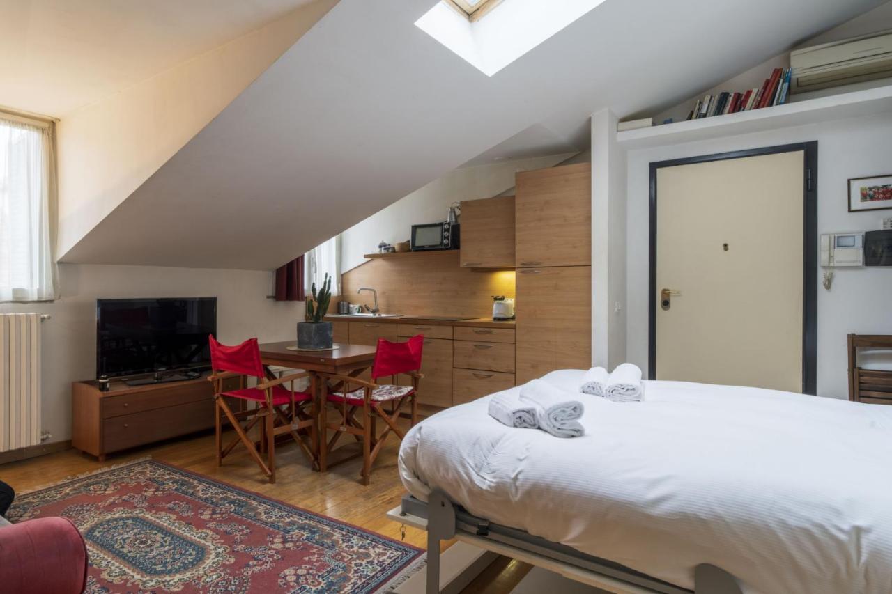 Apartmán Easylife - Accogliente Monolocale In Zona Navigli Milán Exteriér fotografie